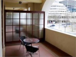 Quest Aparthotel 4*